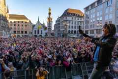 fasching-muenchen-2023-mickie-krause-stachus-marienplatz-42