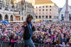 fasching-muenchen-2023-mickie-krause-stachus-marienplatz-44