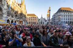 fasching-muenchen-2023-mickie-krause-stachus-marienplatz-49