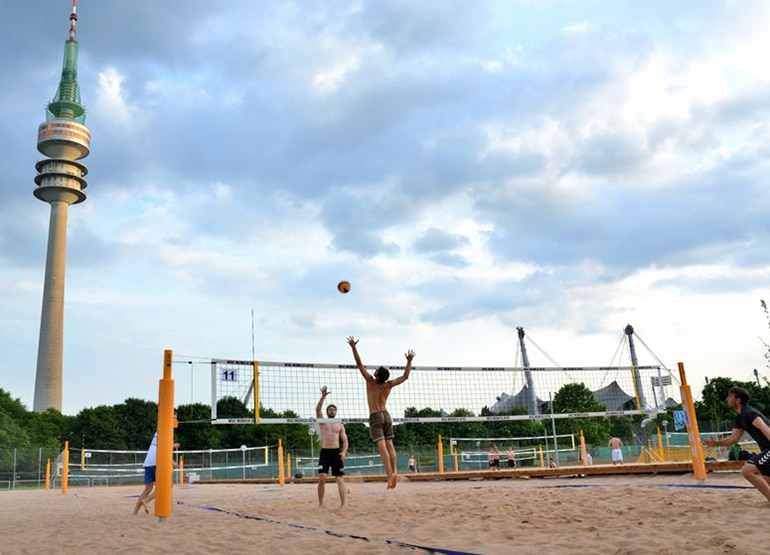 München eröffnet Bayerns größte Beachvolleyball-Anlage