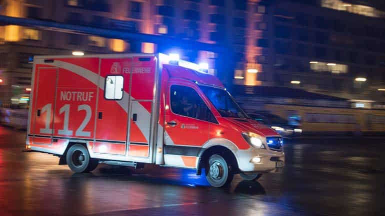 Kleines Mädchen ganz groß: Mädchen (8) ruft die Feuerwehr und rettet Mutter