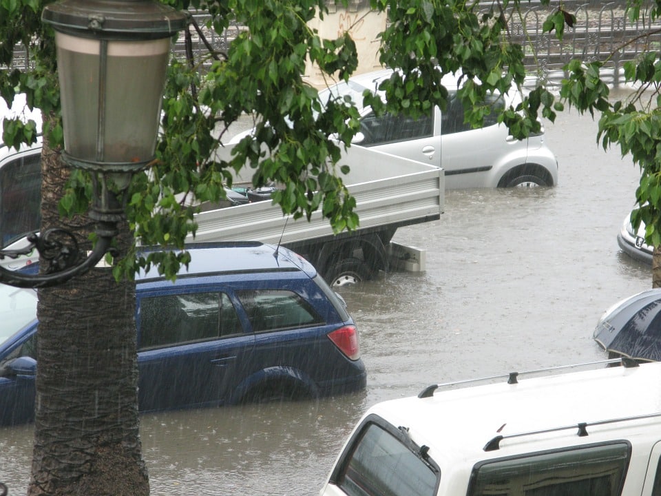 Hilfe für Hochwasser-Opfer