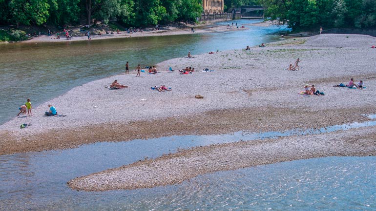 Schlauchboot-Verbot auf der Isar: Traurige Bilanz vom Wochenende