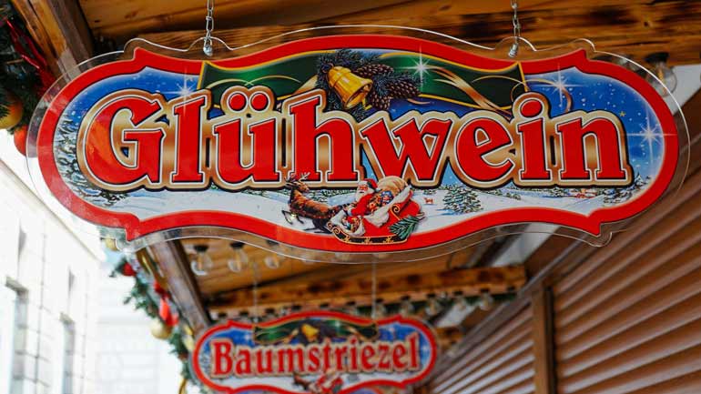 Hier gibt es auch nach Weihnachten noch Glühwein in München