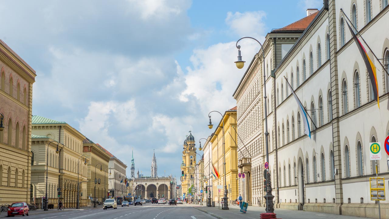 Leopoldstraße gesperrt: So werden die Busse am Wochenende umgeleitet