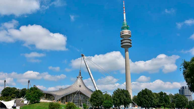 Der Olympiaturm feiert Geburtstag