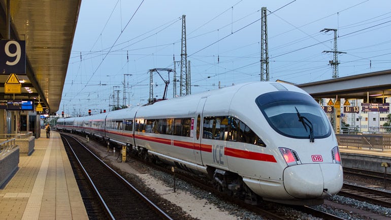 Heldentat: 16-Jähriger rettet Frau am Münchner Ostbahnhof das Leben