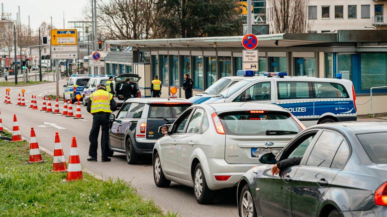 Neues Konzept: Ausreise-Verbote und regionale Lockdowns angekündigt