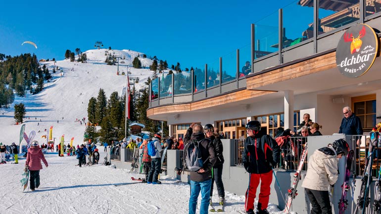 Wegen Corona: Österreich verhängt Après-Ski-Verbot